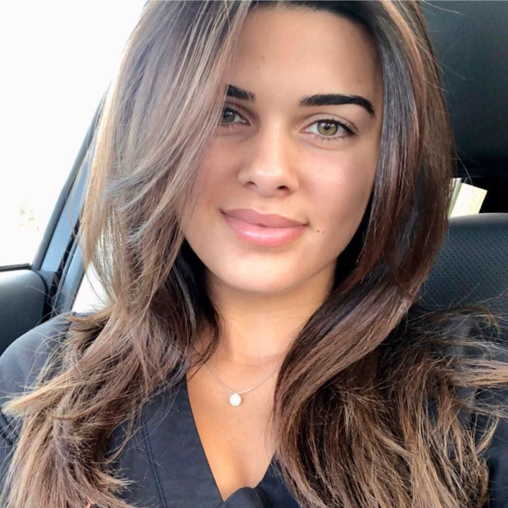 Meet your Posher, Priscilla